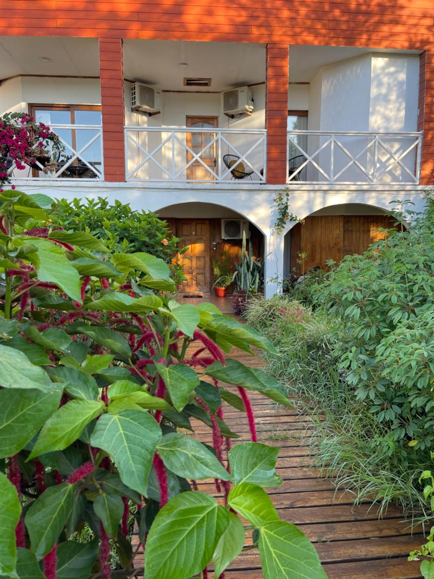 Teanehi Bed & Breakfast ハンガ・ロア エクステリア 写真