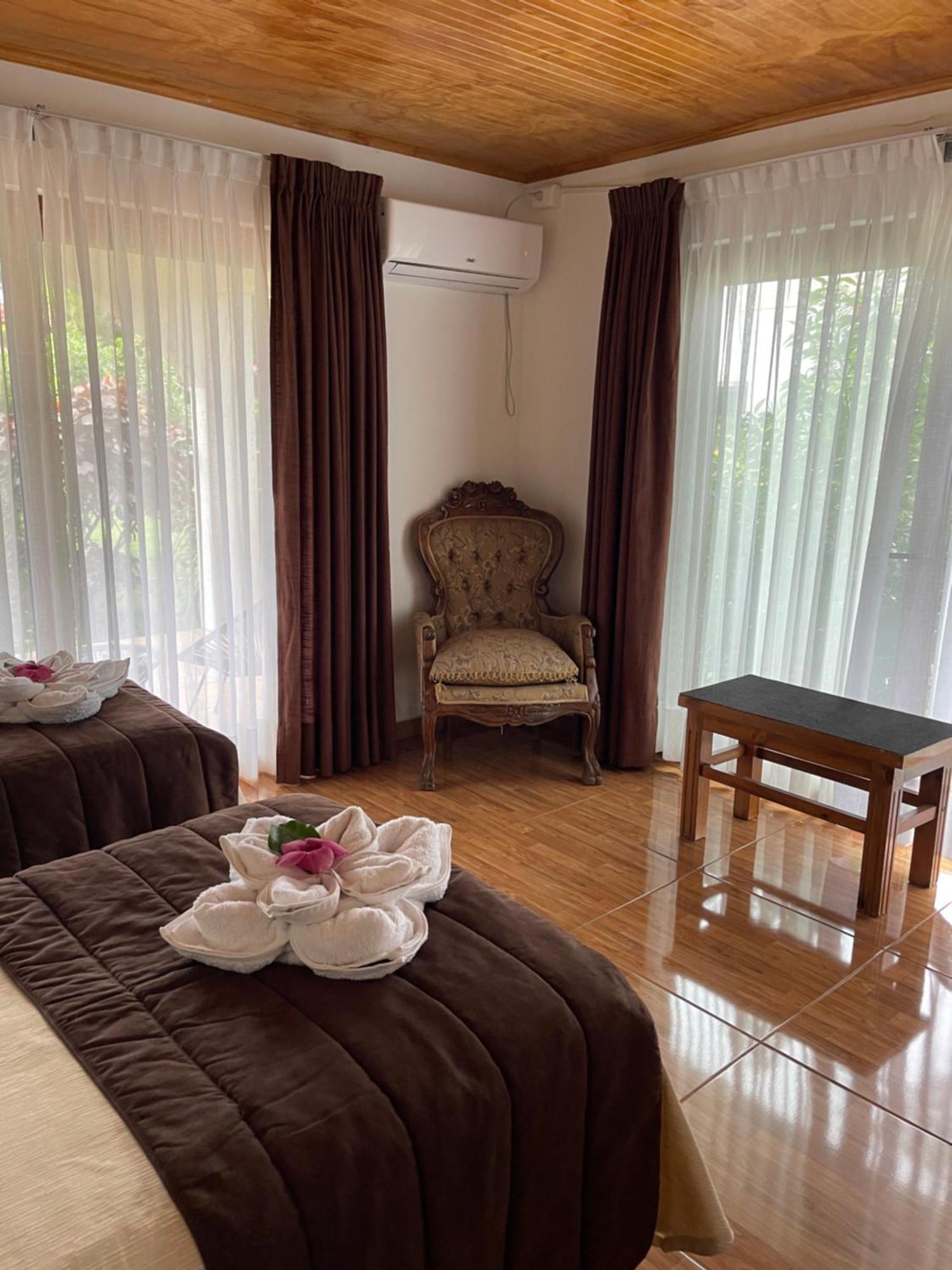 Teanehi Bed & Breakfast ハンガ・ロア エクステリア 写真